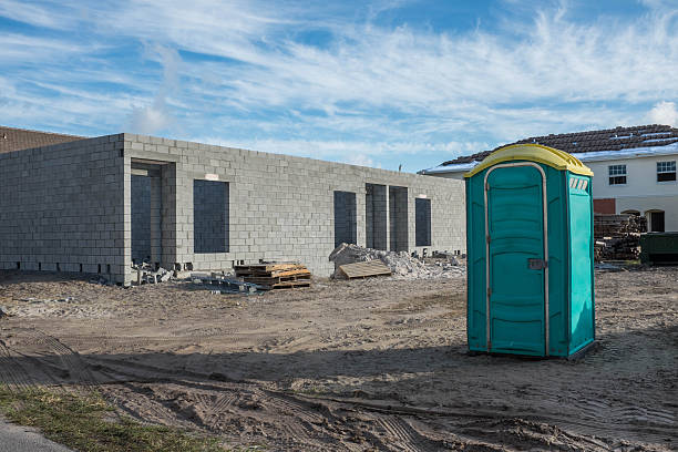 Best Best portable toilet rental  in Gladstone, MO